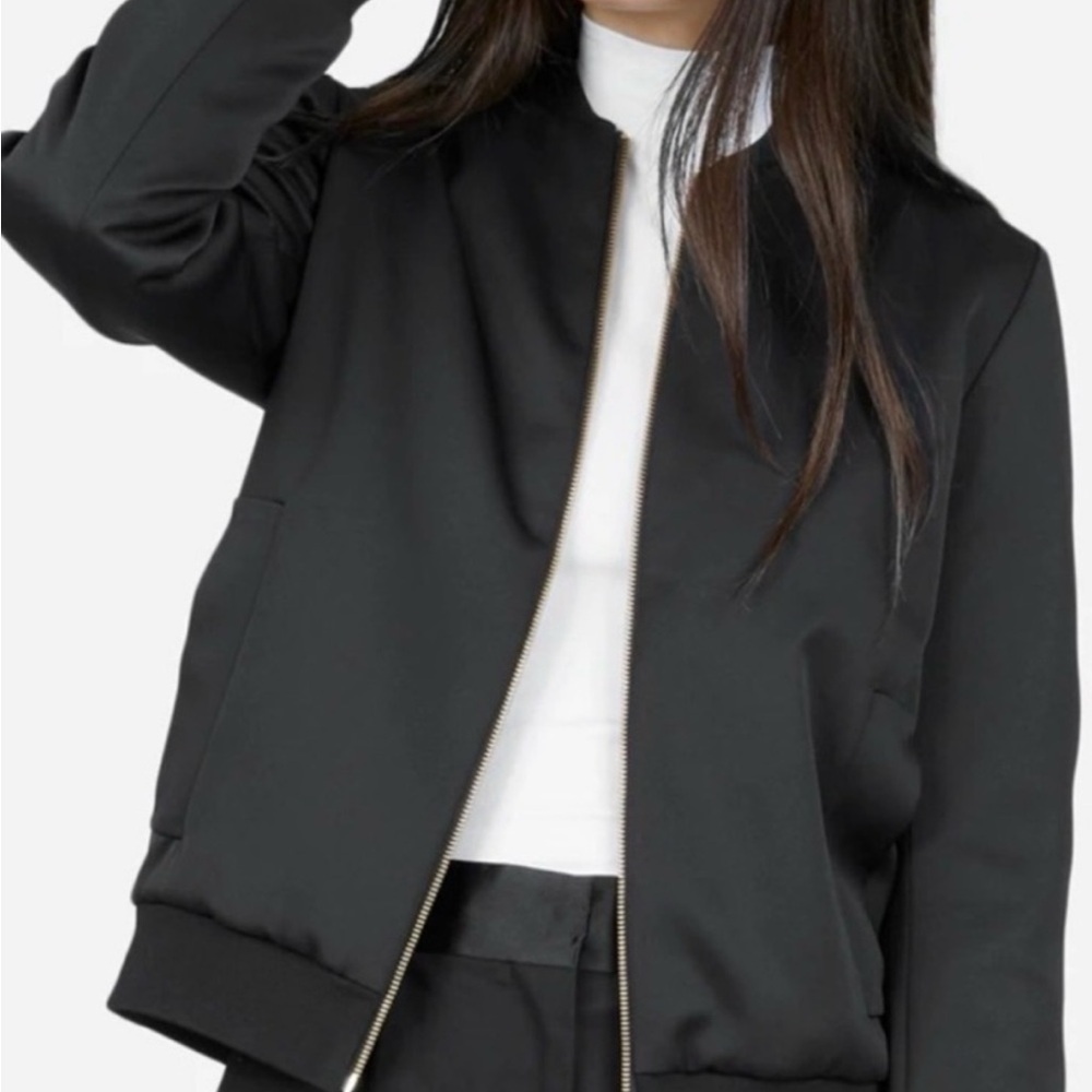 Everlane Black Women's Bomber Jacket - Classic Zip Front